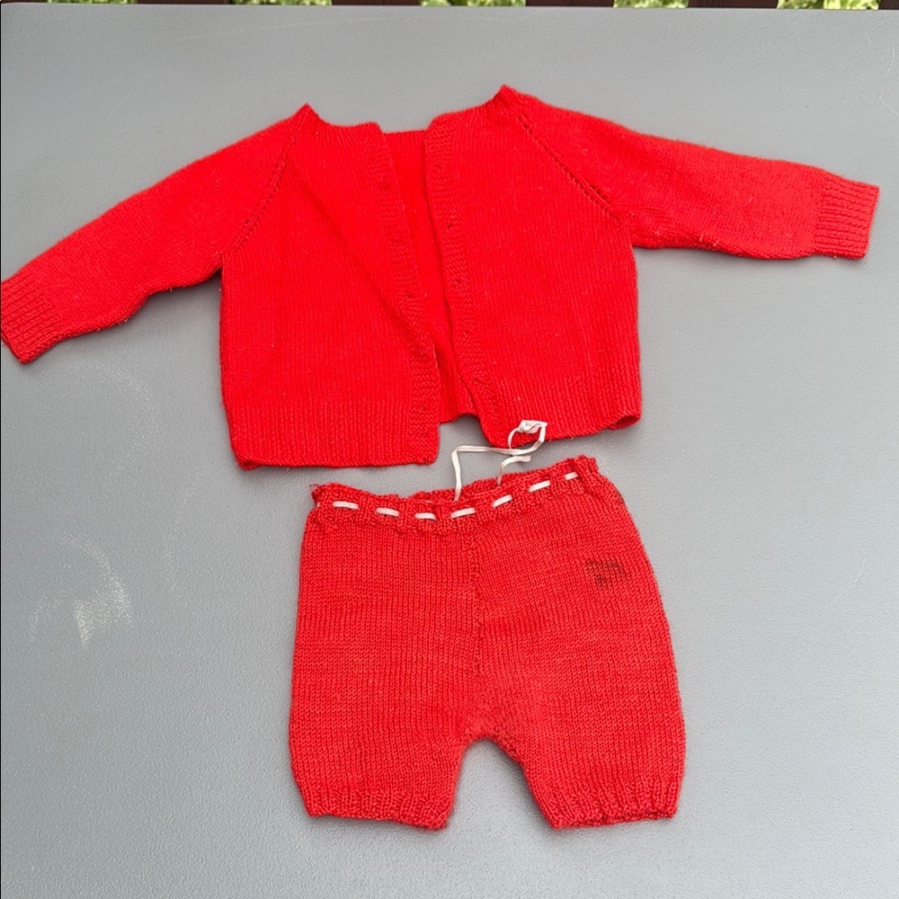 🍄Size 2-3 Vintage handmade Red Knit Baby Cardigan and Pants Set